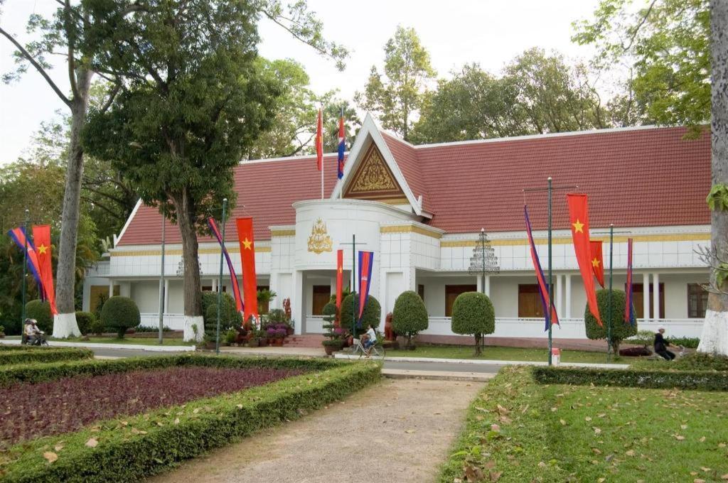 Ry'S Lotus Resort D'Angkor Siem Reap Exterior foto